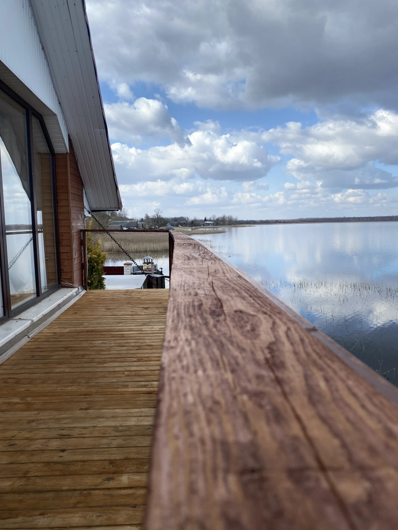 Вилла Домик у озера Свирь