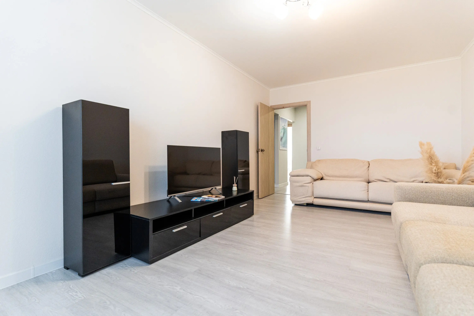 Апартаменты с потрясающим видом на море и двор в Южном районе Новороссийска от LetoApart