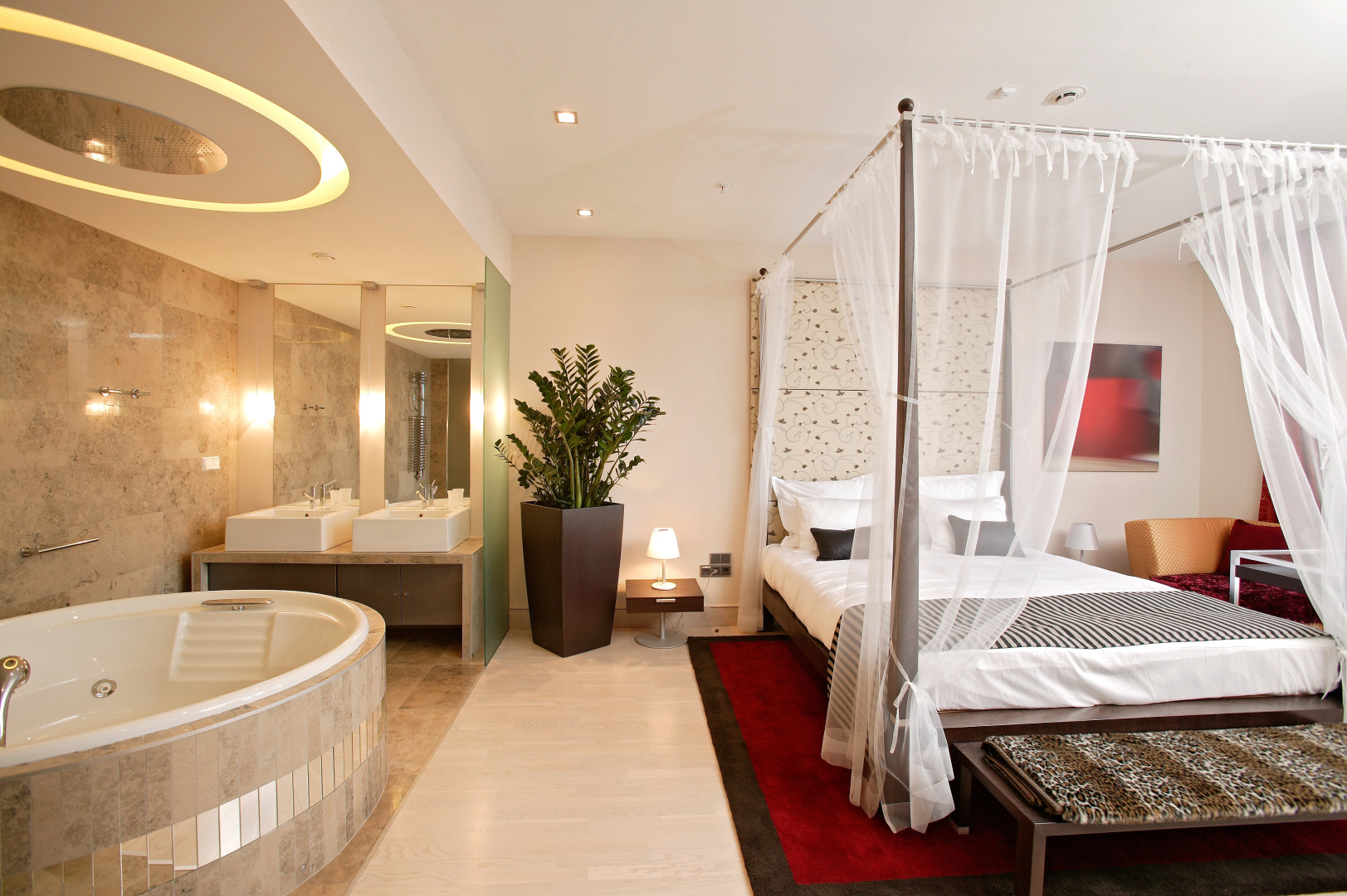 Отель Mamaison All-Suites Spa Pokrovka Moscow