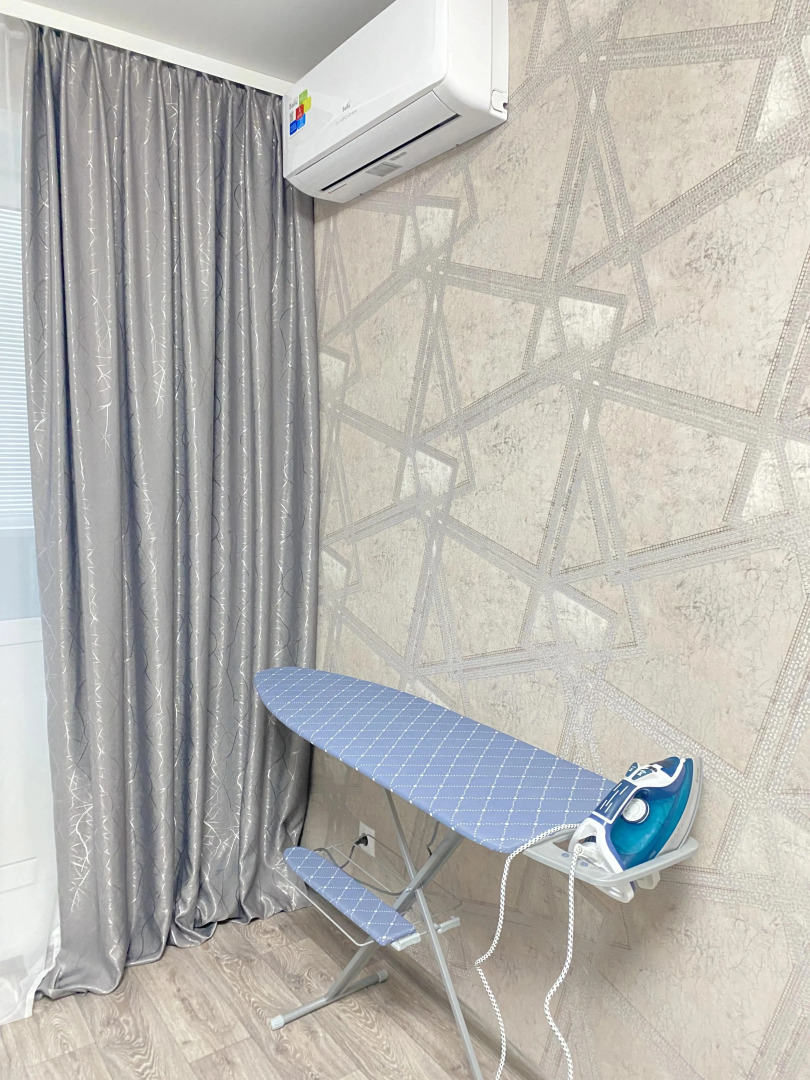 Апартаменты 1-комн Квартира 41кв.м, возле ТЦ Сити Парк ул. Севастопольская д.25 В