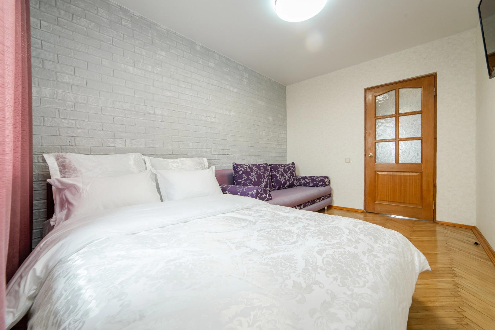 Апартаменты у Станции Метро Немига