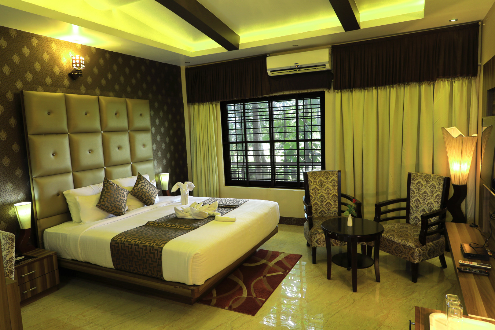 Отель Jalmahal Resort & Spa