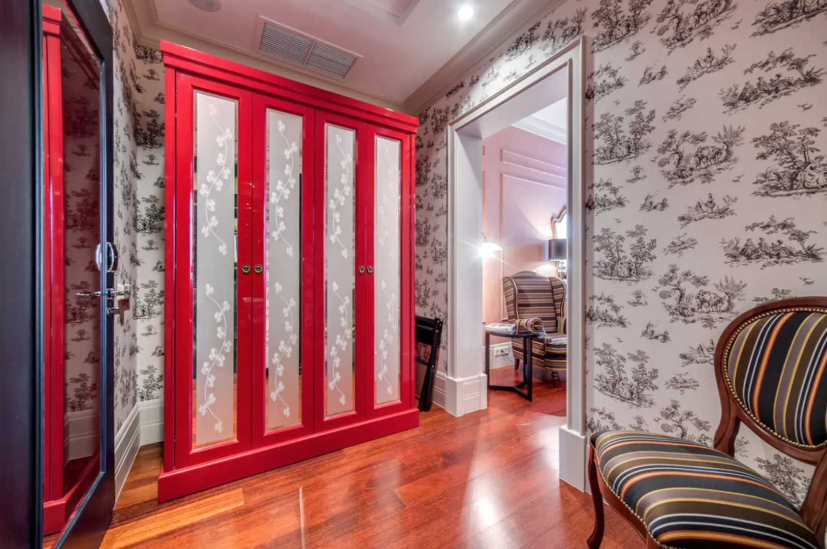 Отель DOM Boutique Hotel