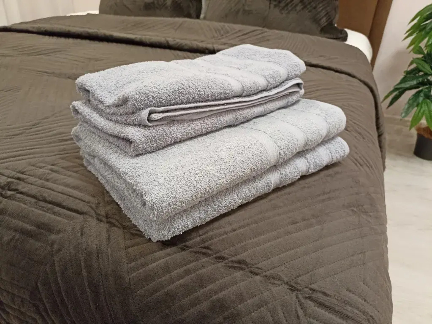 Апартаменты 1-комнатные сети «Все в гости» для 4-х на ул.Кузнецова 97А на 8 этаже