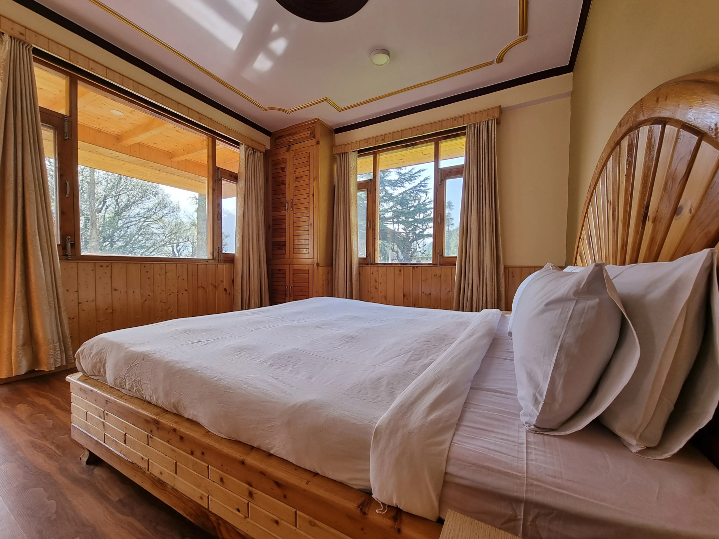 Отель Snow Peak Homes Manali