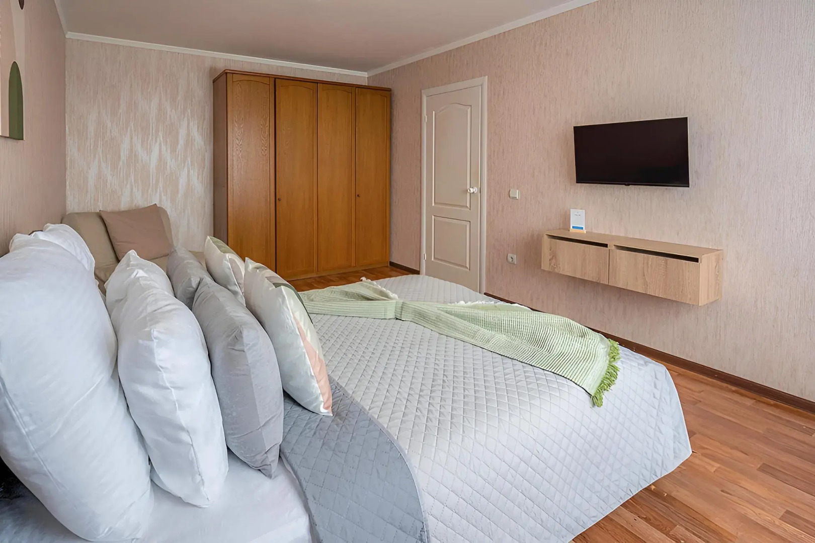 Квартира Как дома по улице Генерала Трошева