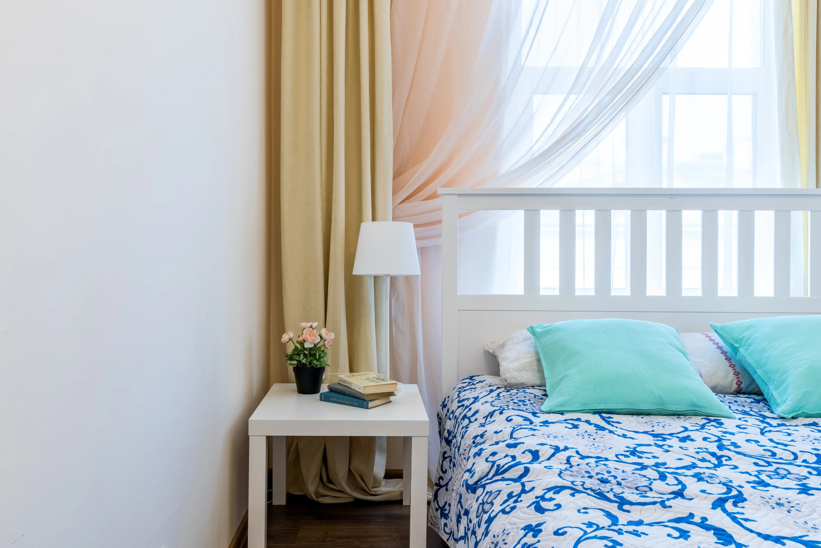 Апартаменты У Храма Спаса на Крови