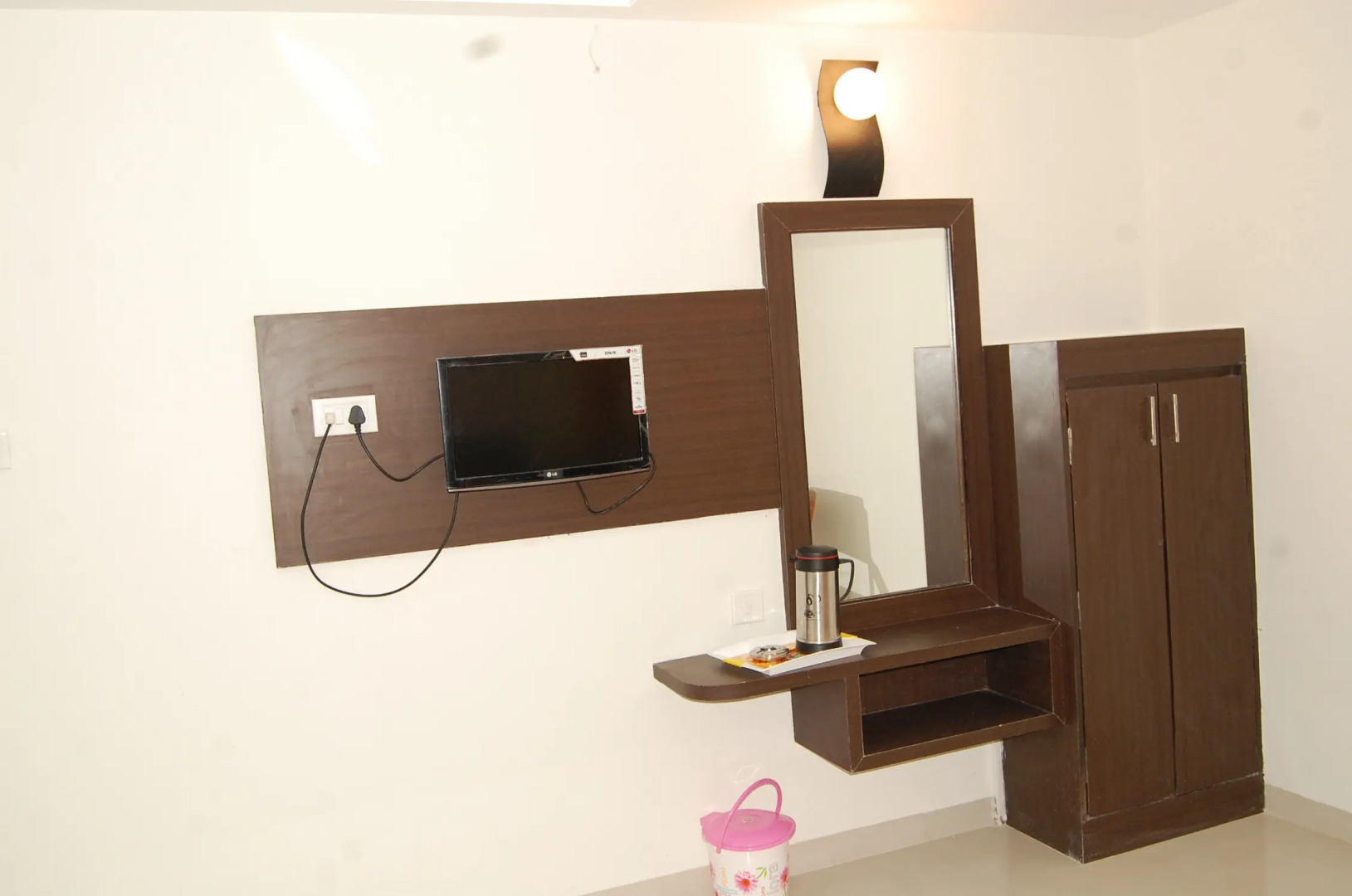 Отель Parth Executive