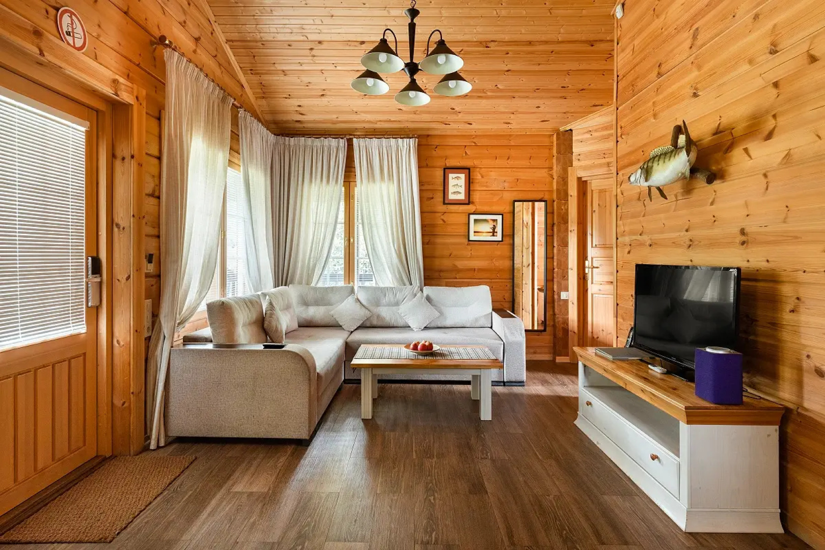 Отель Fish Point Family Resort (Золотой сазан)