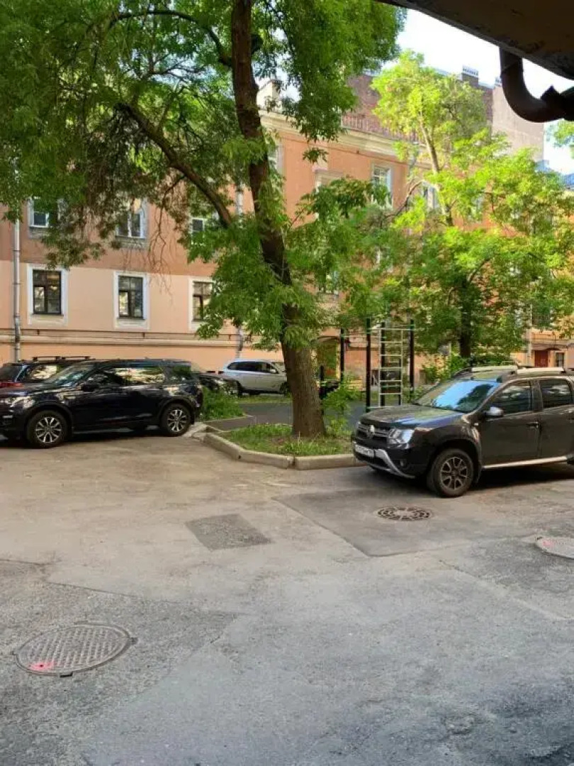 Квартира в сердце Санкт-Петербурга с парковкой для вашей семьи