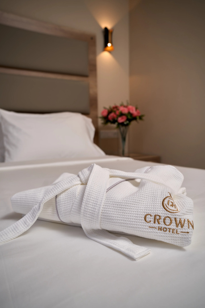 Отель Crown Hotel Bishkek