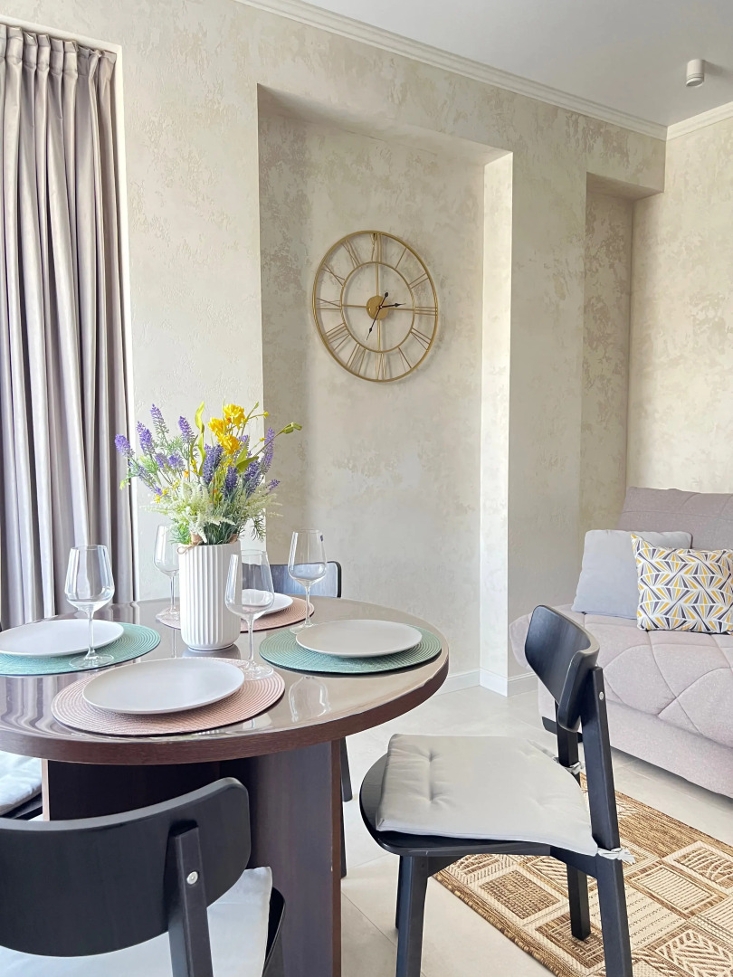 Квартира в  доме с бассейном рядом с морем