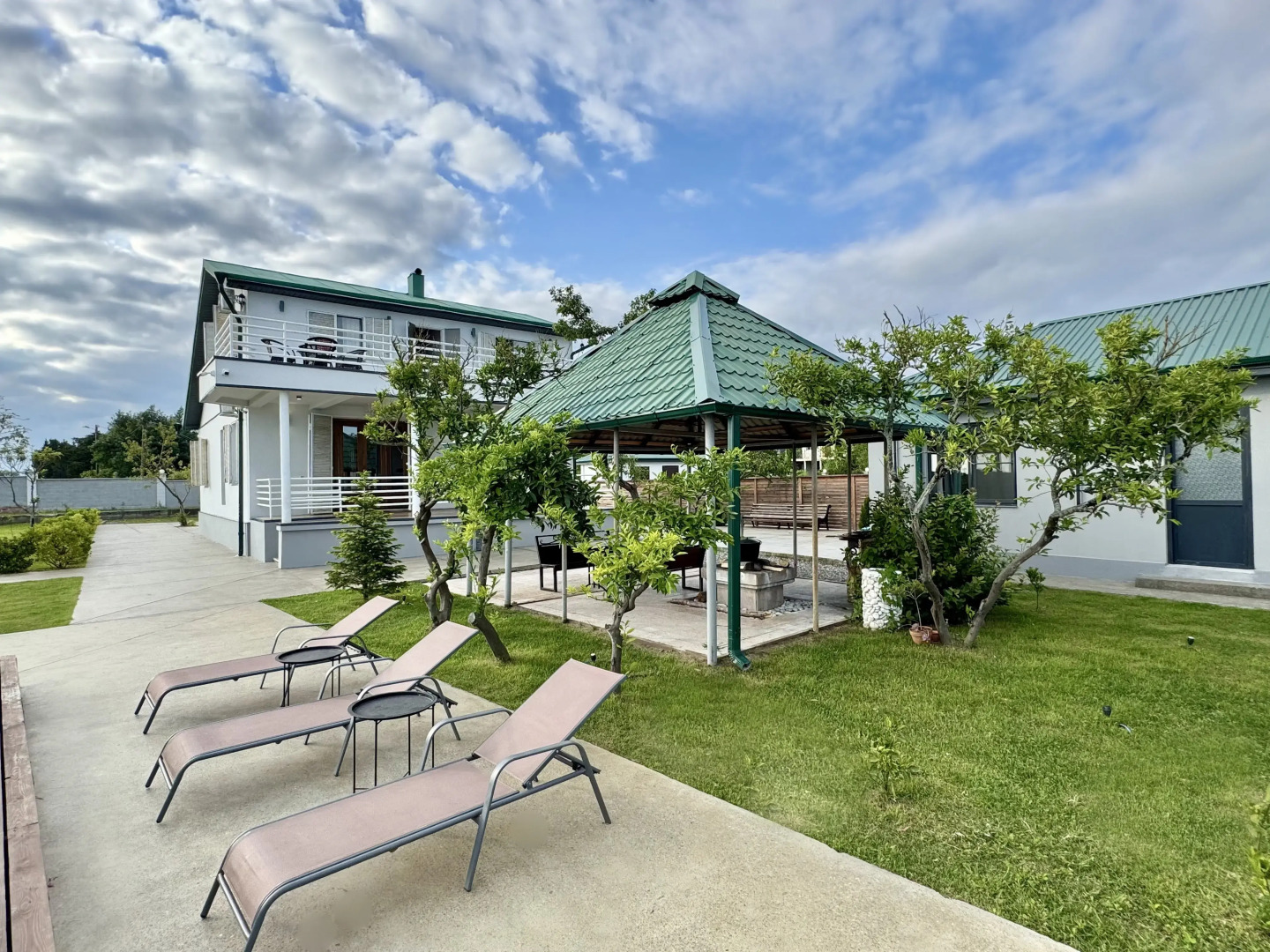 Вилла Аврора