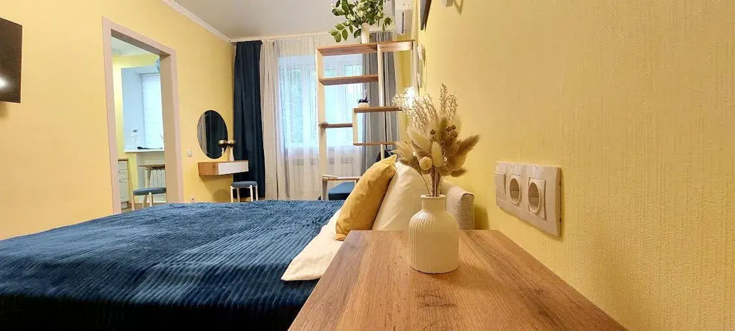 Квартира бизнес в цветущем дворике