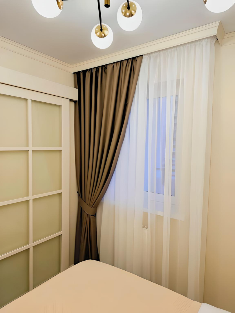 Апартаменты Шикарная Квартира в Стиле Неоклассика с Видом на Горы