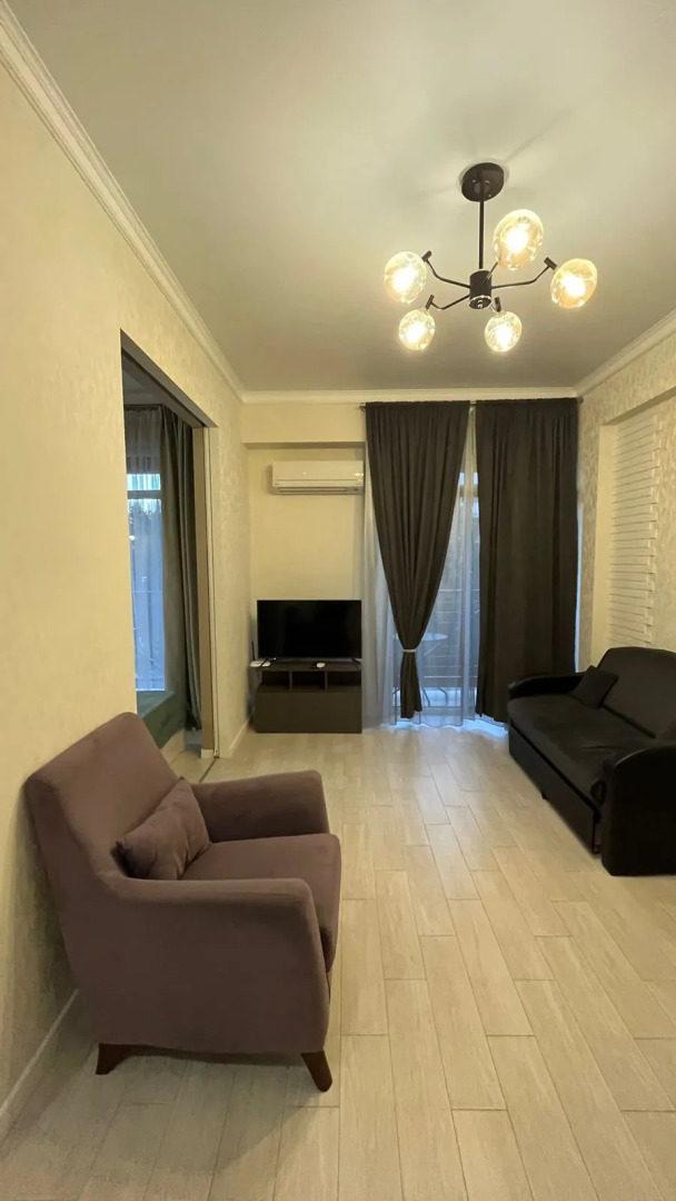 Апартаменты Евро 2-ком с балконом возле моря в центре Адлера Ajax