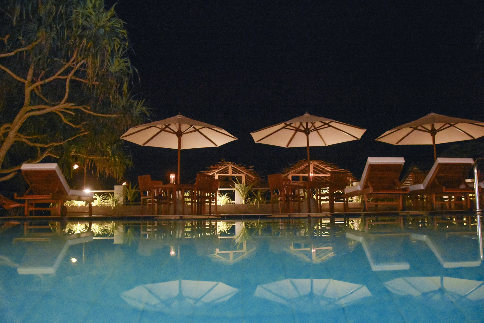 Отель Refresh Blue