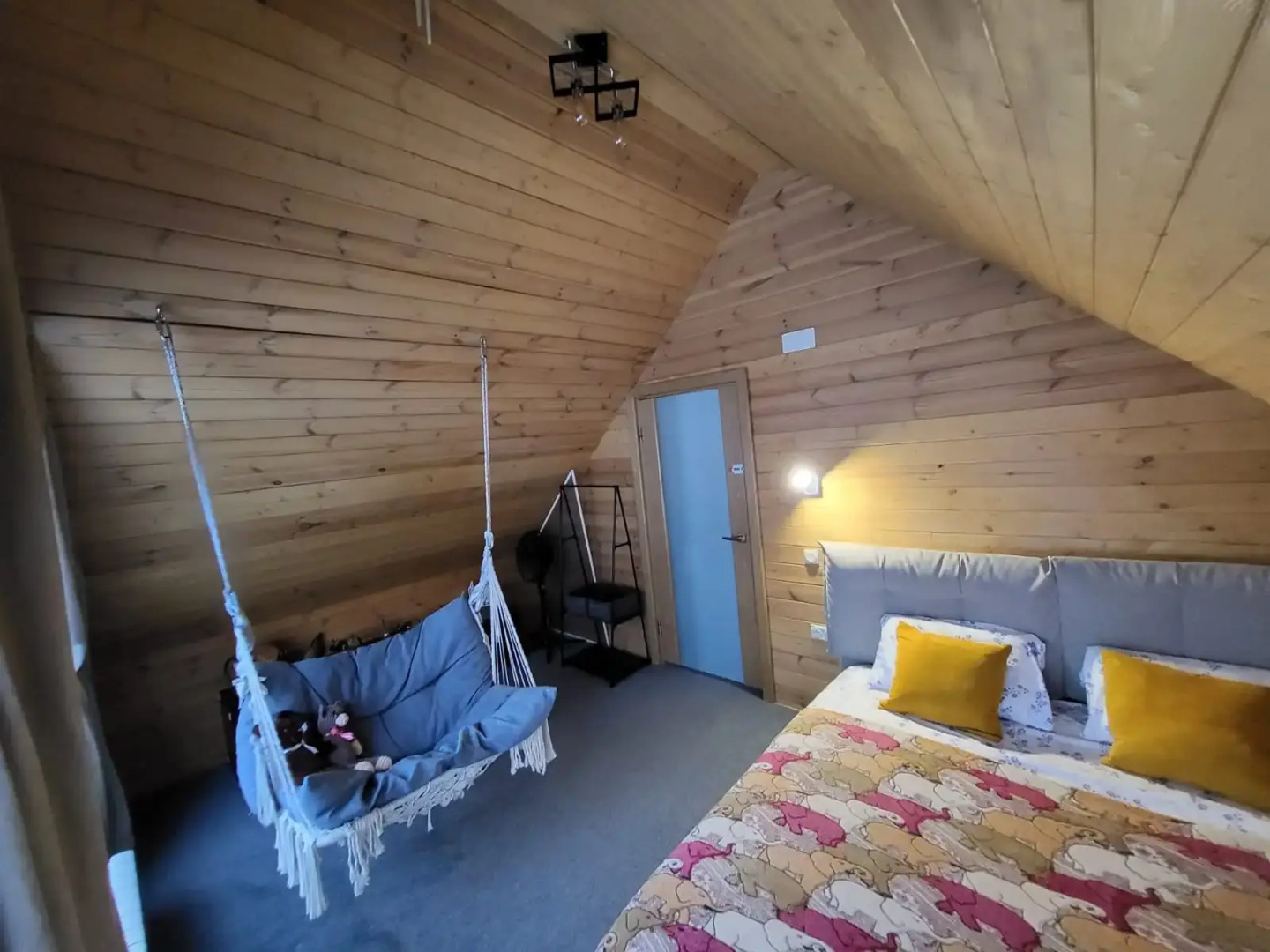 Частный дом на улице Полуостров Маленький