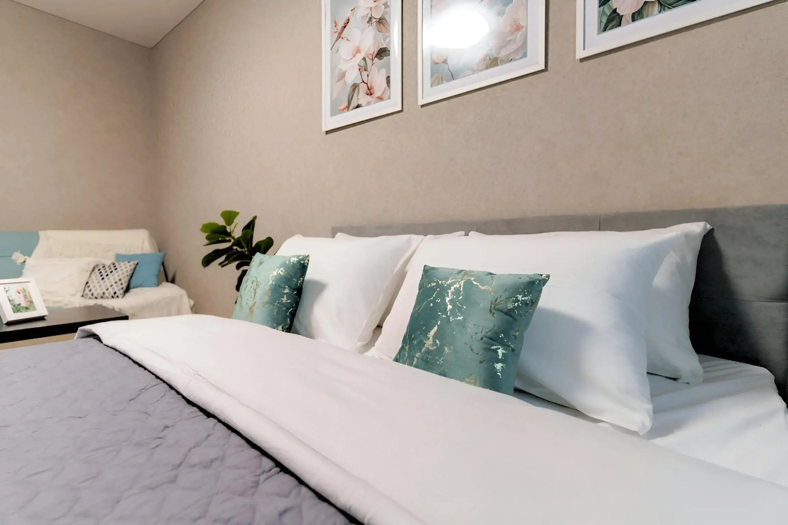 Квартира двухкомнатная у Парка Галицкого Апарт-Отелика на Героев Разведчиков