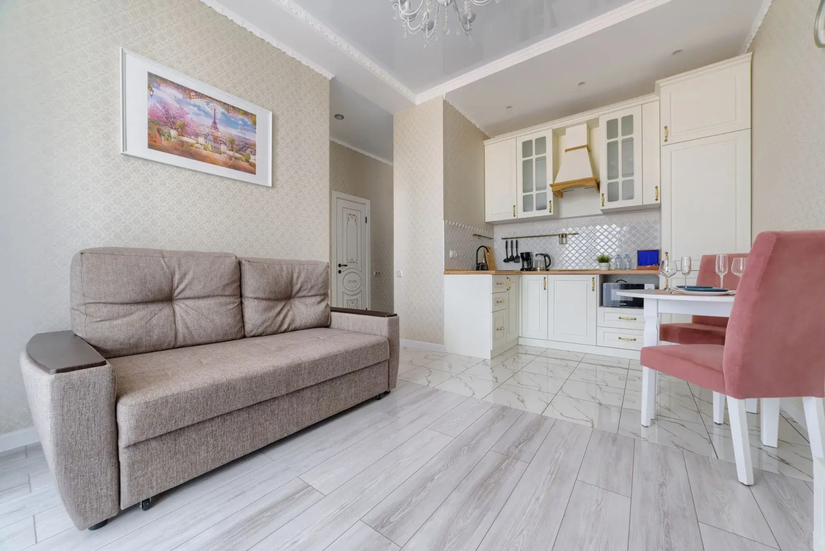 Роскошные Апартаменты ЖК Романов