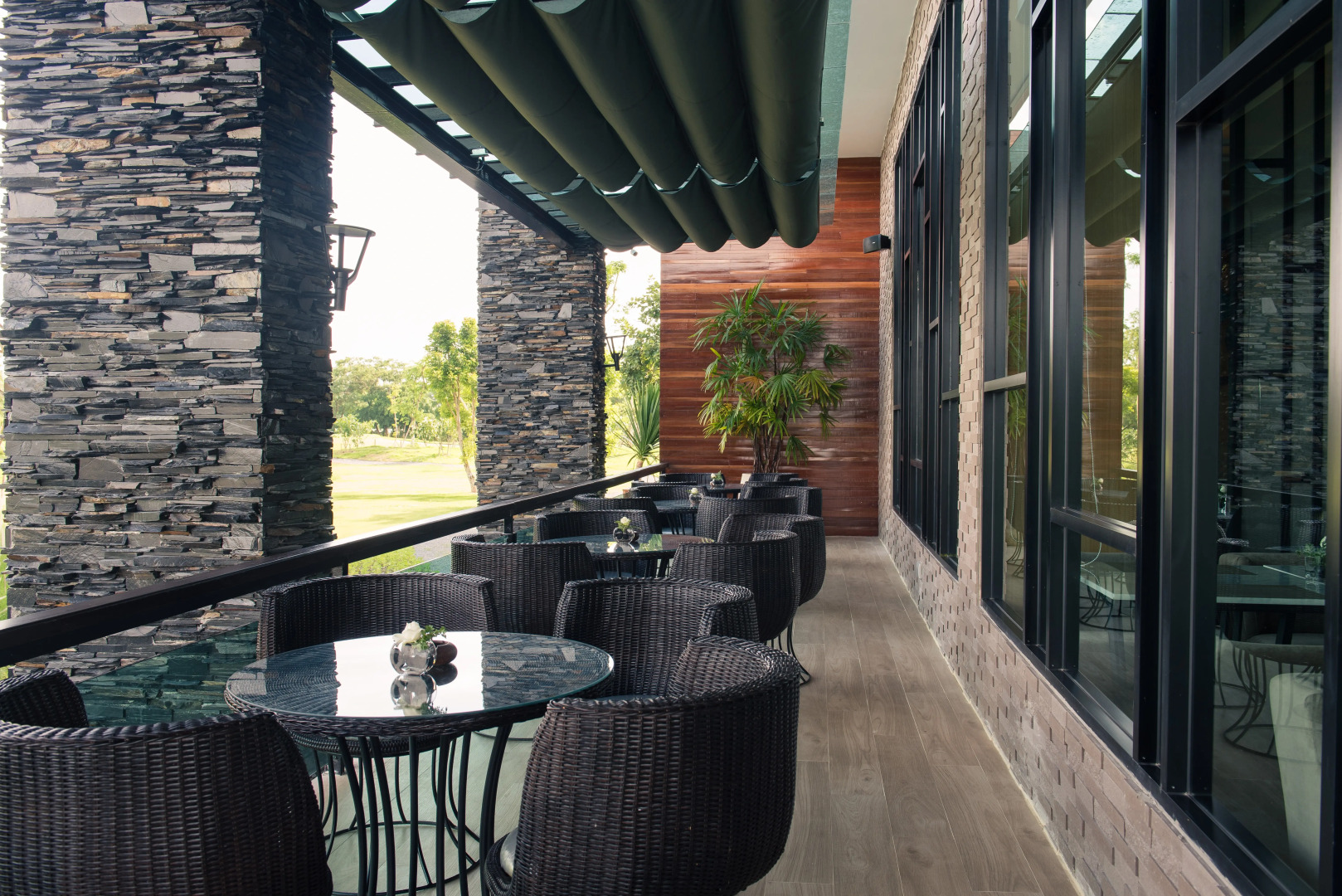 Отель North Hill City Resort