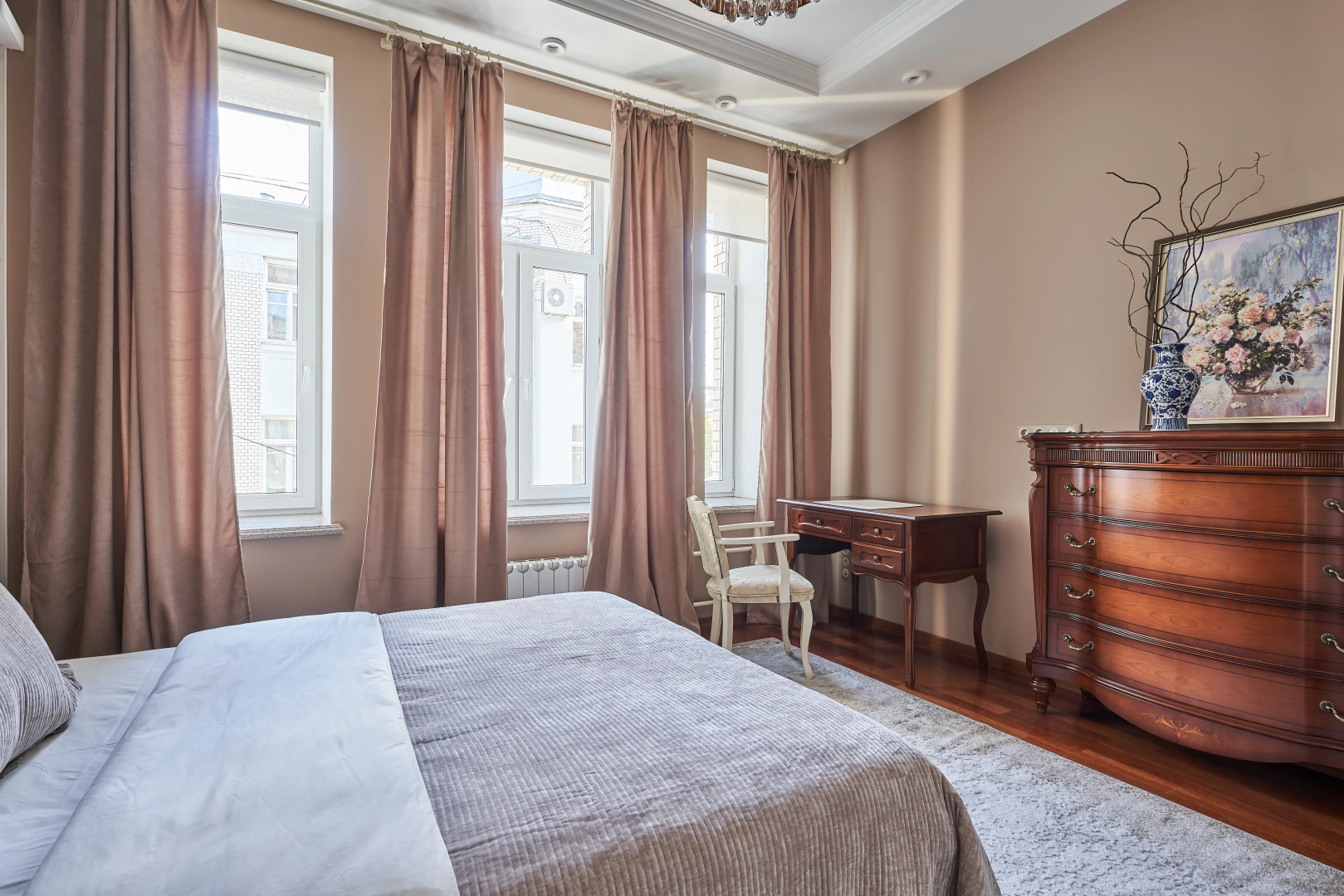 Апартаменты в Доходном доме на Патриарших прудах