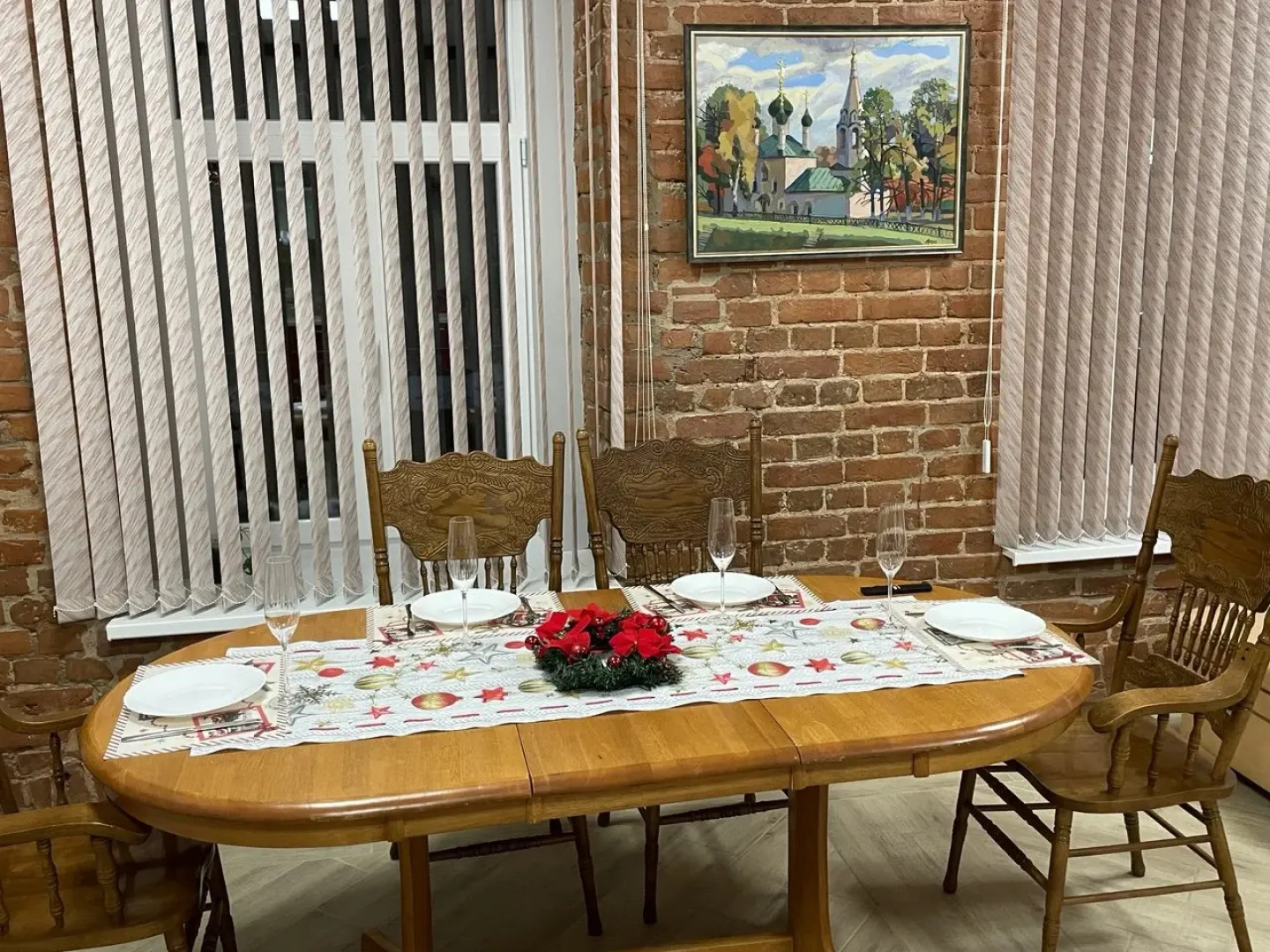 Апартаменты у Кремля в сердце Рубленого города с паркингом во дворе