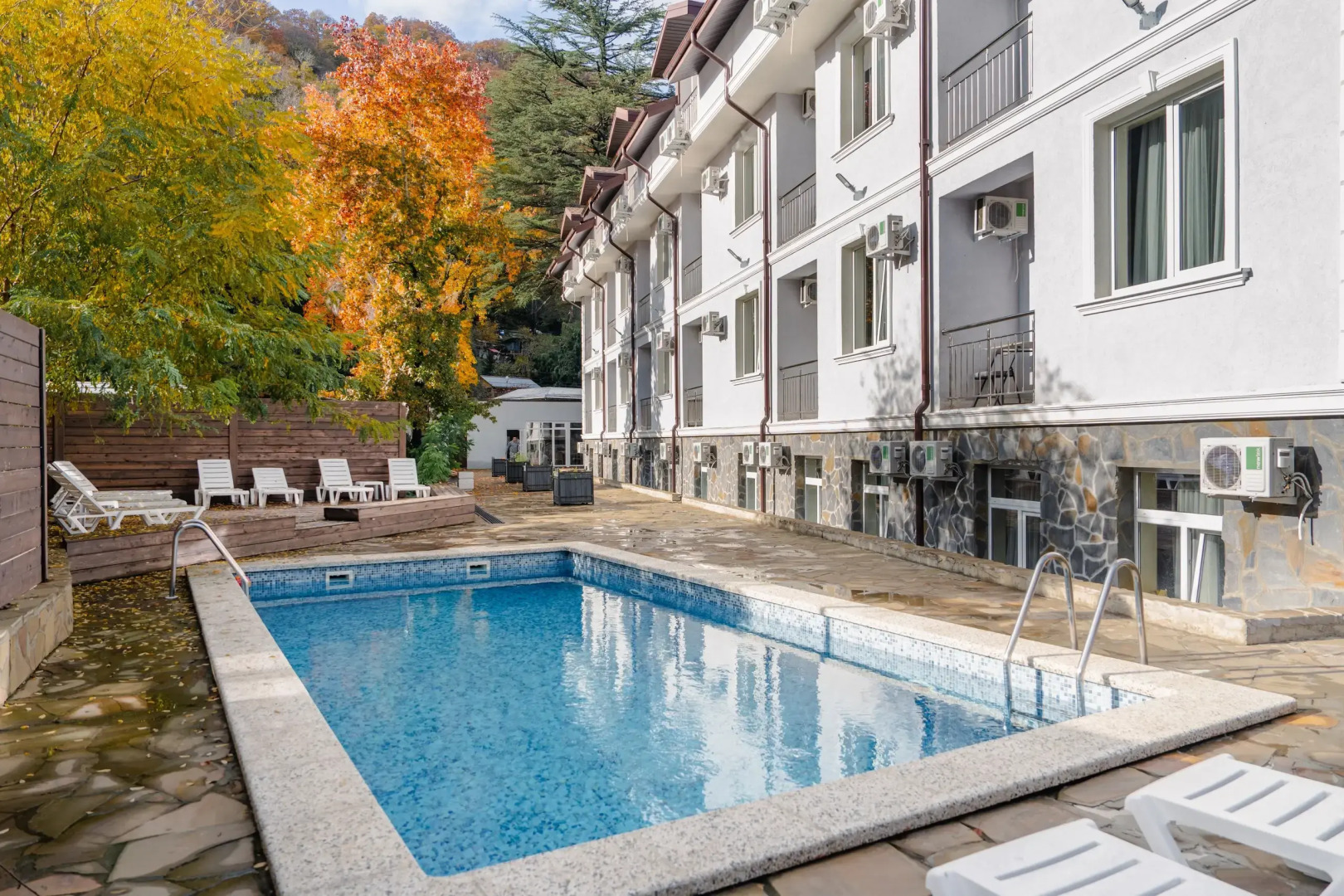 Апартаменты Мини Студия с бассейном