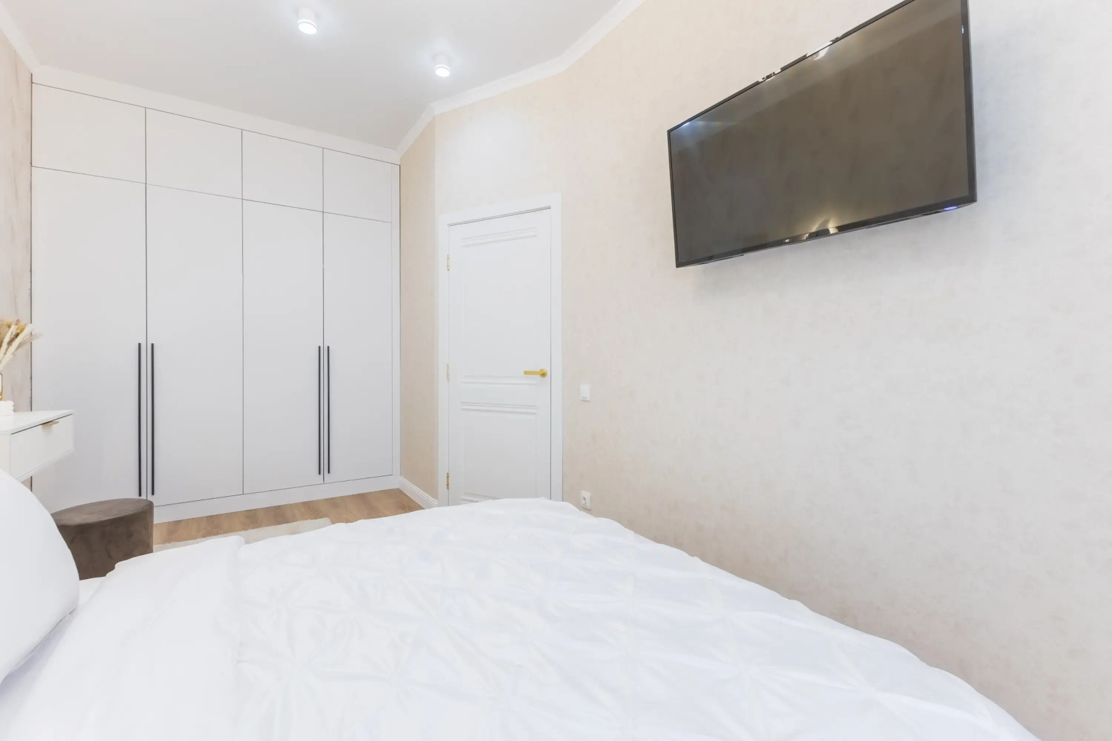 Квартира на Алексея Козина 9