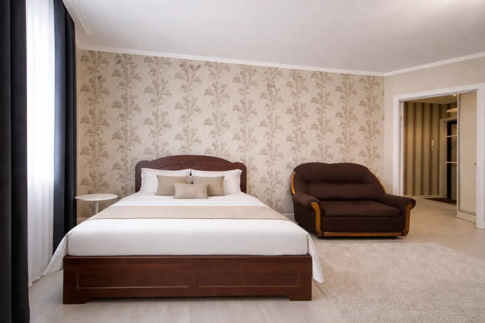 Апартаменты  с 2-мя кроватями и одноместный диван в центре Астаны