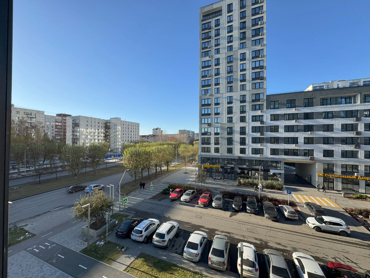 Апартаменты Четырехместная дизайнерская квартира в ЖК "Новин"