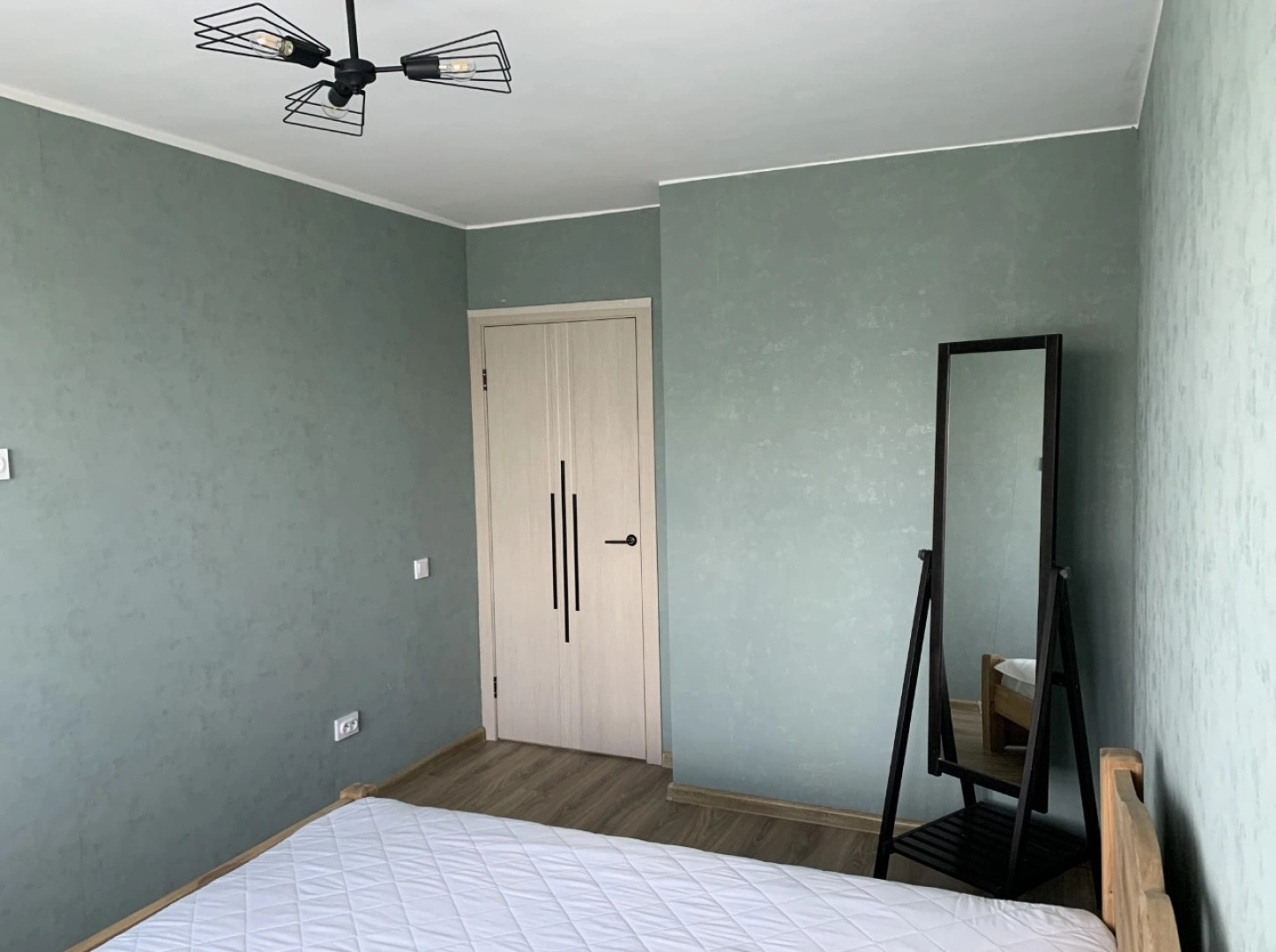 Квартира Трехкомнатная рядом с центром