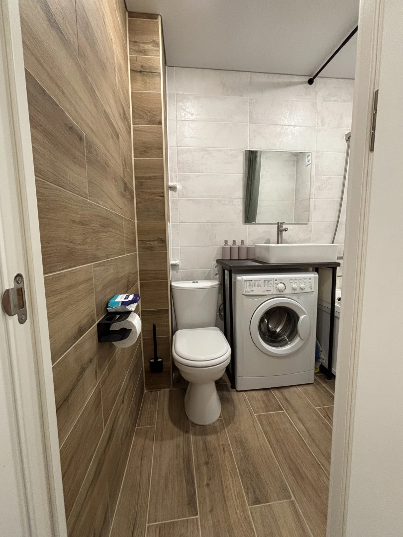 Квартира Уютная Трехкомнатная  в Развитом Районе Воронежа