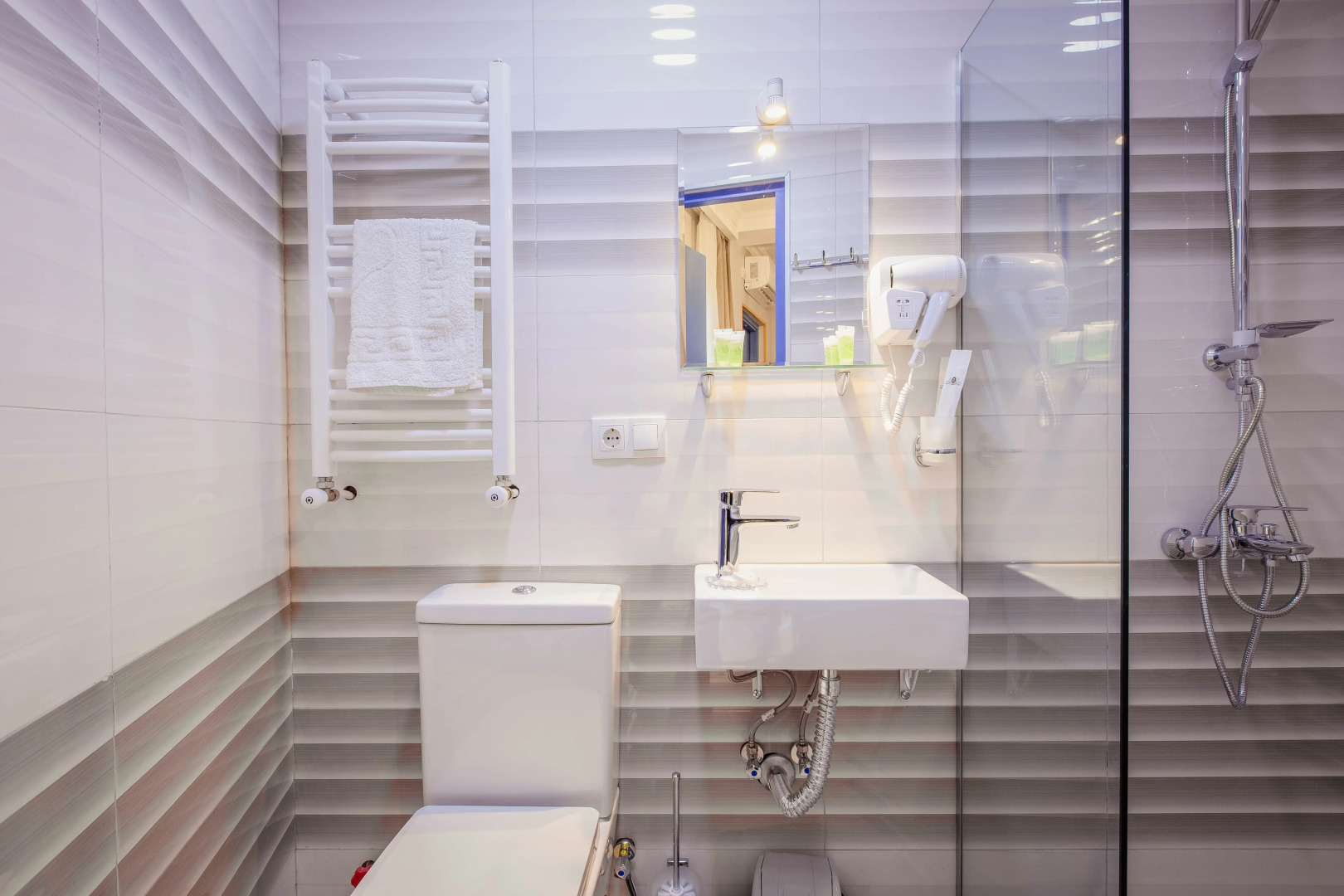 Отель Central Gate Tbilisi Boutique Hotel