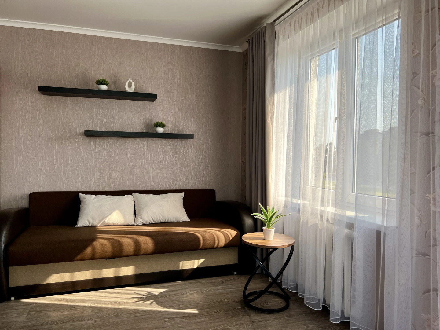 Квартира 2-комнатная Zoya-Apart у острова Канта с видом на реку и Кафедральный собор