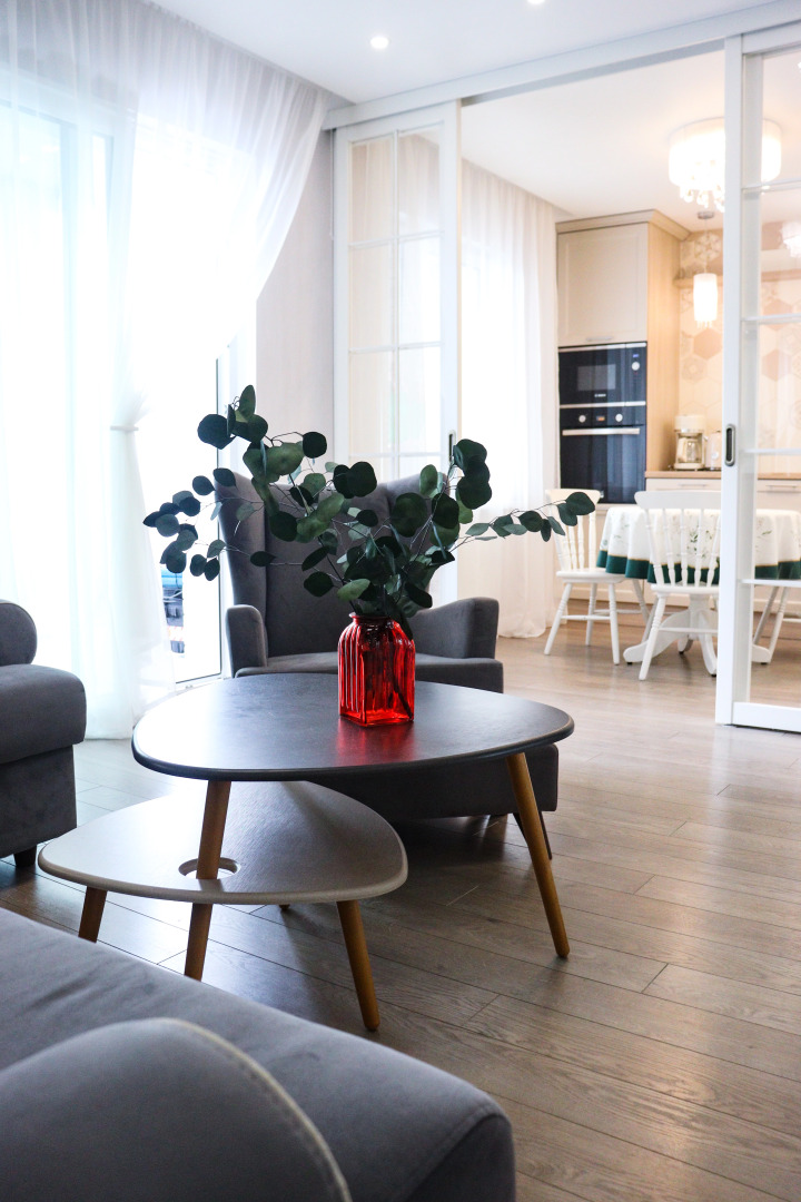 Квартира Лососинская 13