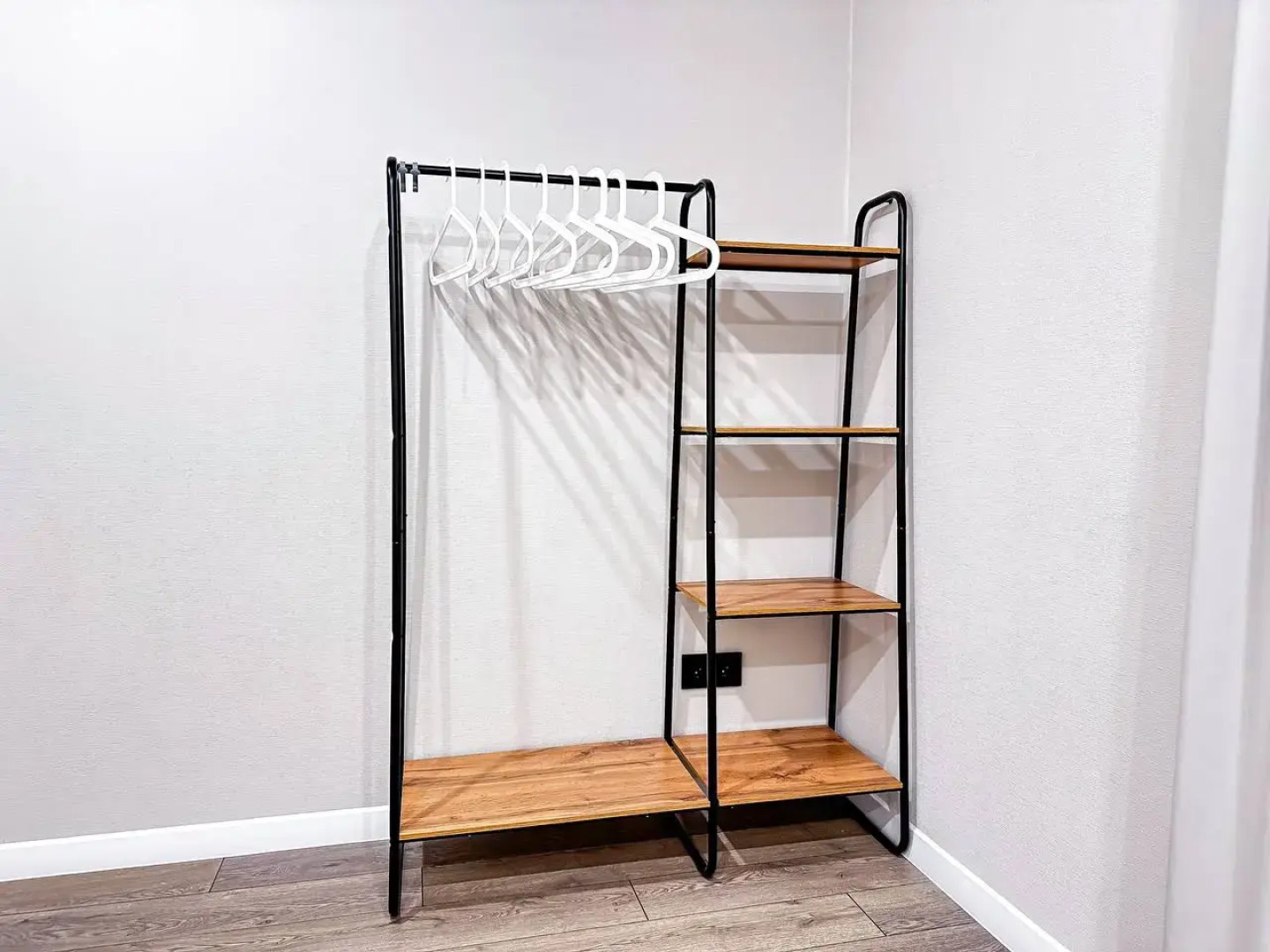 Квартира двухкомнатная в Кировске на Ленина 22 сеть Как дома