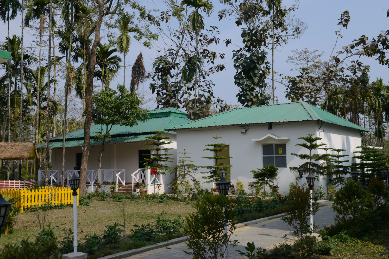 Resort Jaldapara Forest Tourist Lodge