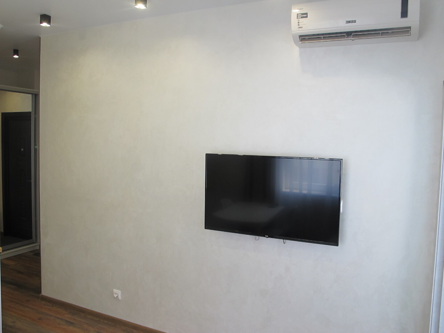 Апартаменты на Воскресенской 14/1