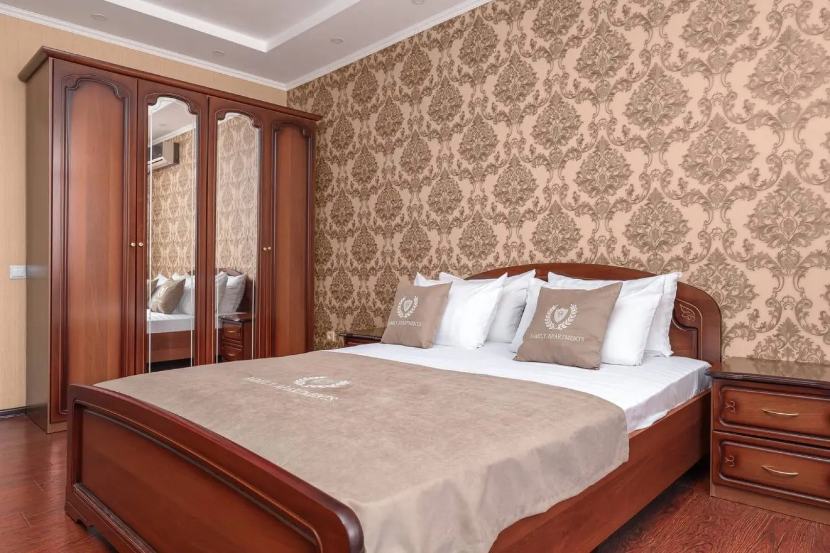 Апартаменты на 8 этаже на Восточно Кругликовской