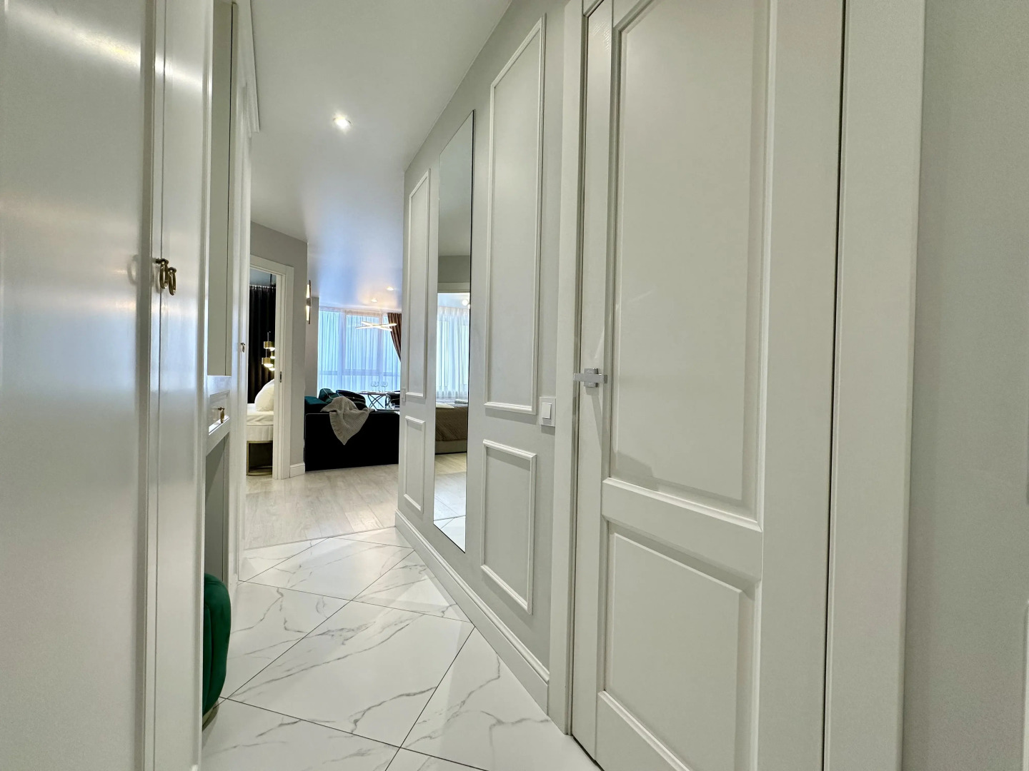 Квартира с панорамным видом на море