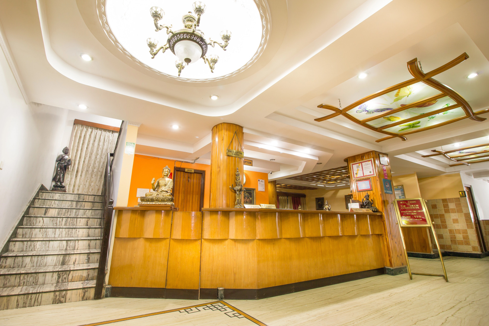 Отель Jain Group The Sikkim Continental