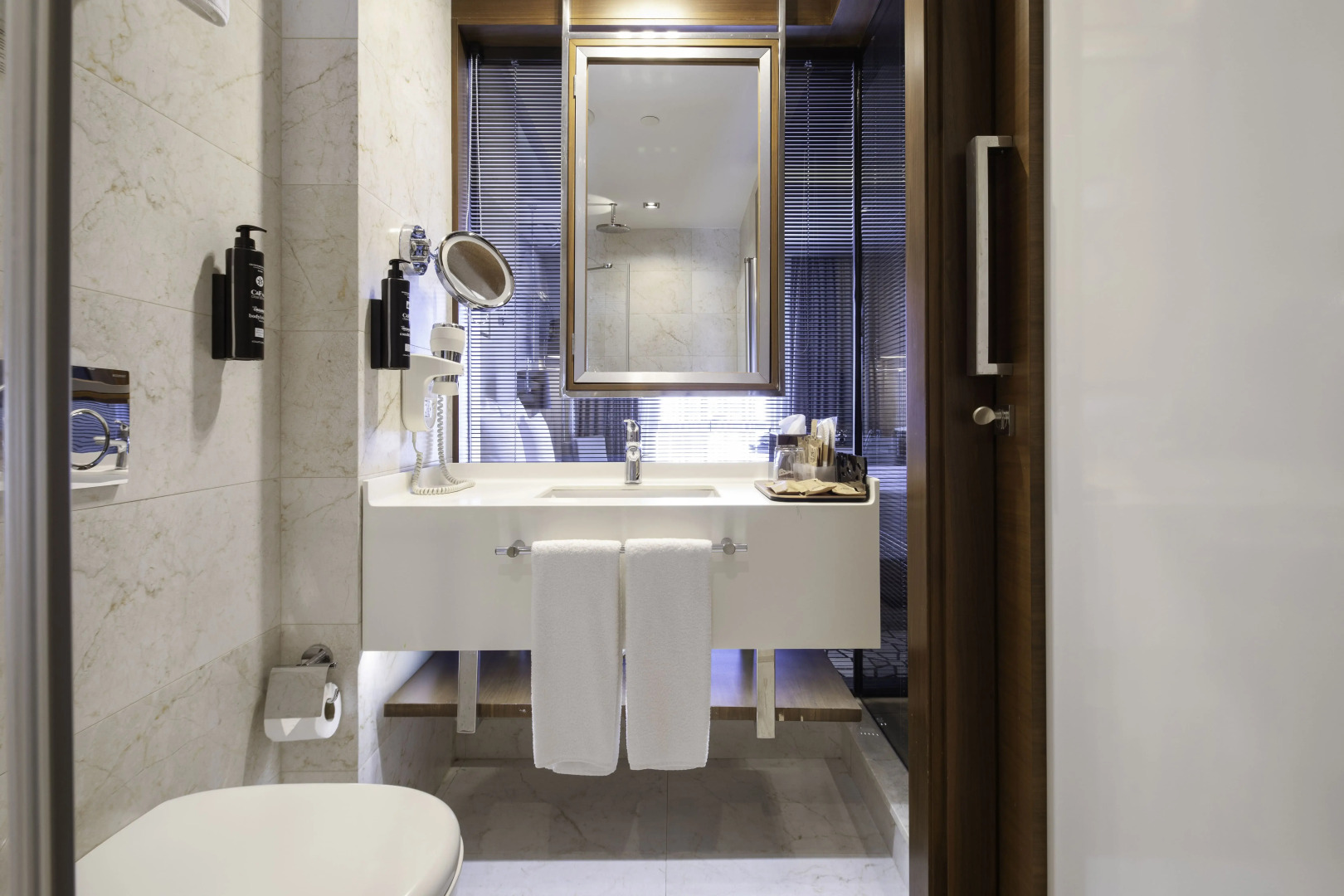 Royal Stay Palace Hotel