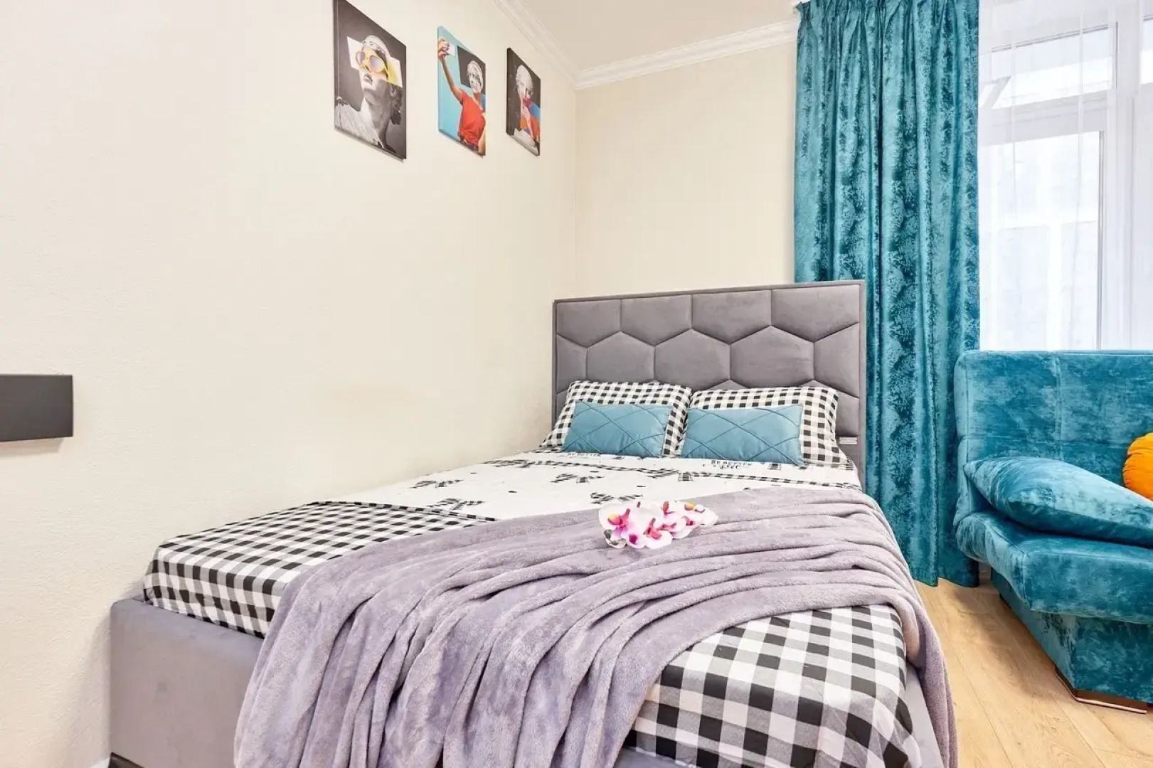 Квартира Студия в новом доме ЖК Премьер, самый центр города у Гипермаркет Семья по адресу Николая Островского 52 на 4 человек