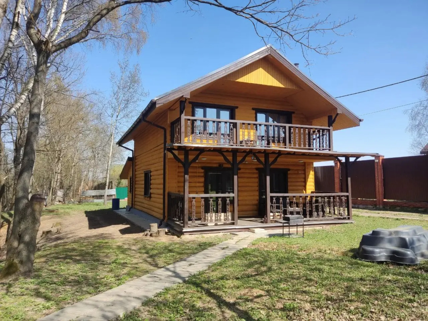 Частный дом Дом у озера