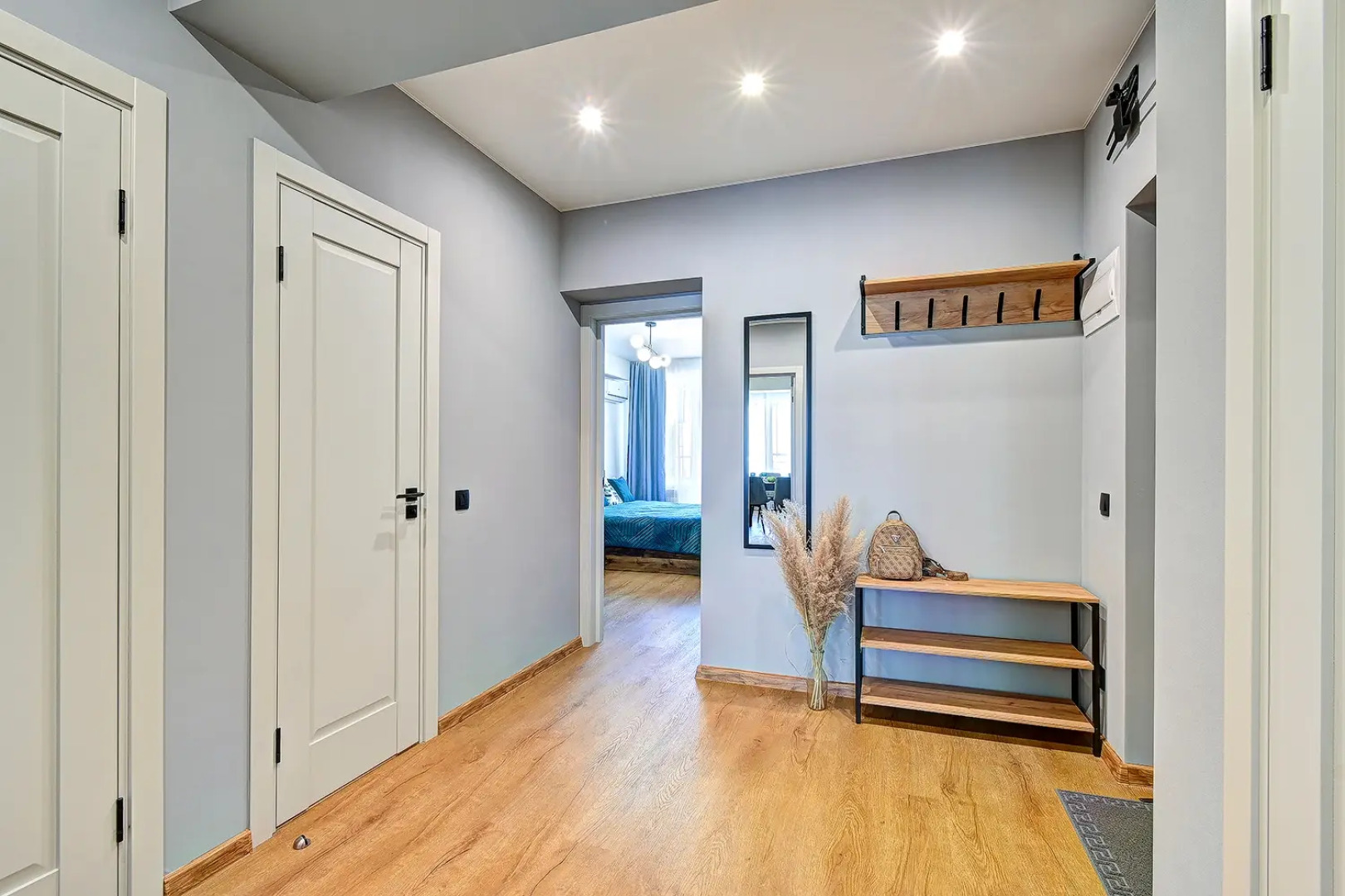 Квартира на 1й линия от моря большая комфортная