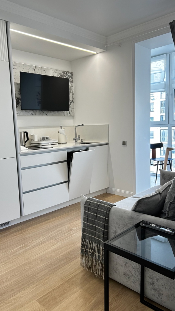 Квартира стильная от дизайнера у озера