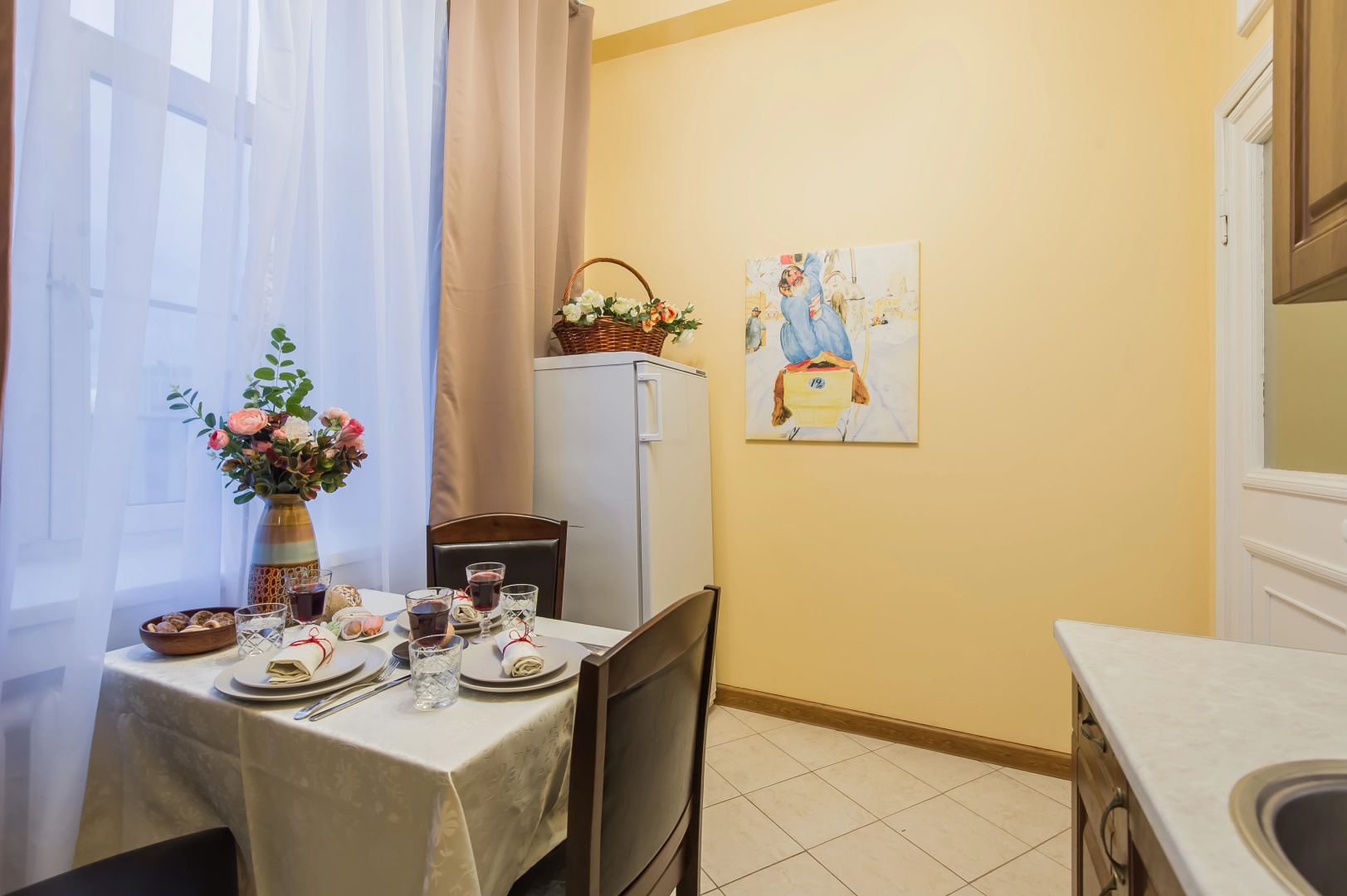 Квартира GM Apartments в Легендарной Сталинской высотке