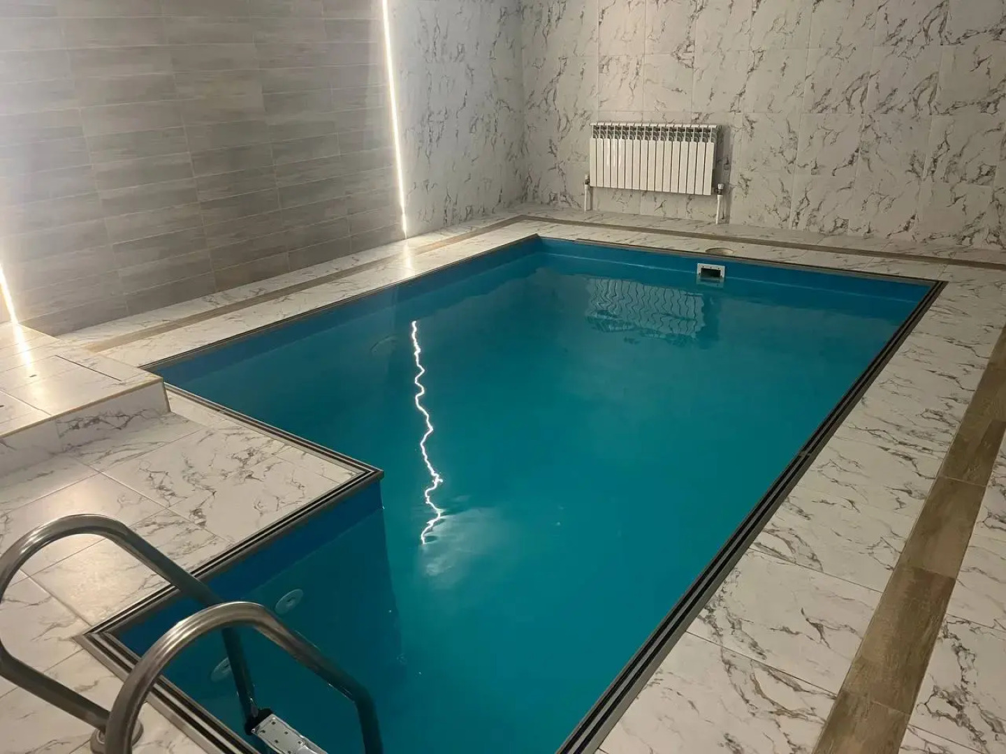 Частный дом Алиса. Дом с бассейном и баней на дровах