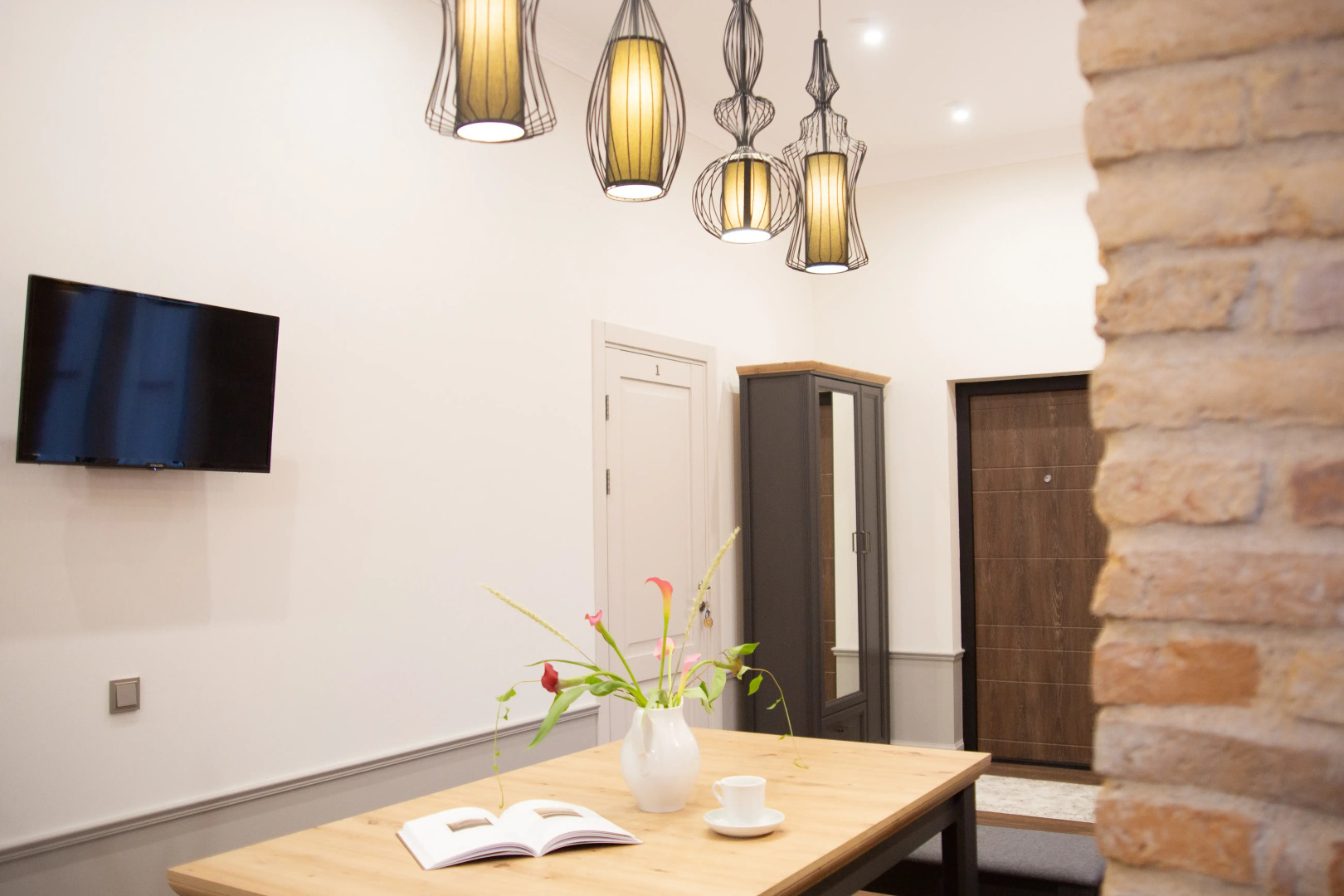 Мебелированные комнаты с Собственными Санузлами на Центральной Пешеходной Улице